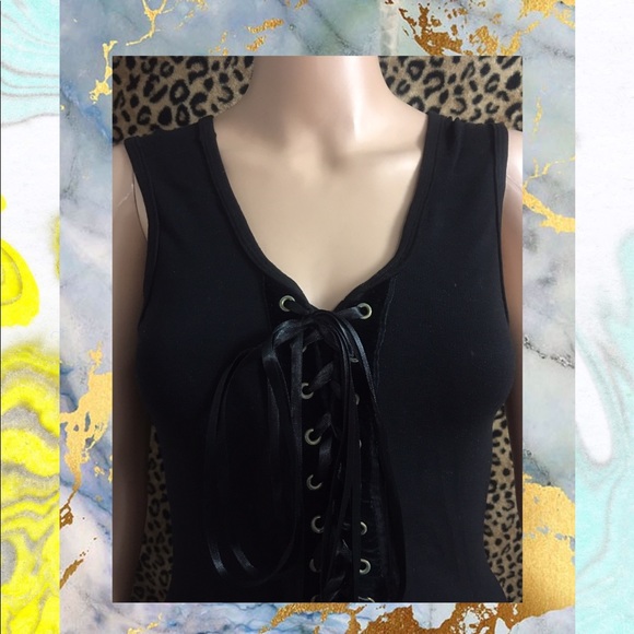 RECTANGLE BLANC PARIS BLACK CORSET TOP - Picture 2 of 7